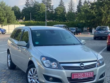 Авто Opel Astra 2010 № 7821685