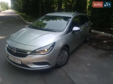 Авто Opel Astra 2018 № 7821751