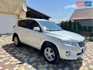 Авто Toyota Rav4 2010 № 7822012