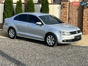 Авто Volkswagen Jetta 2012 № 7822125