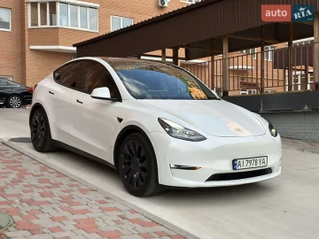 Авто Tesla Model Y 2021 № 7822410