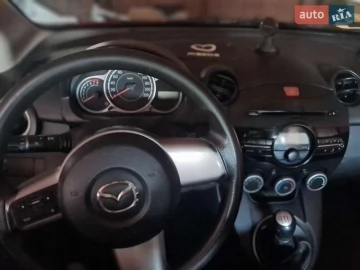 Авто Mazda 2 2010 № 7822446