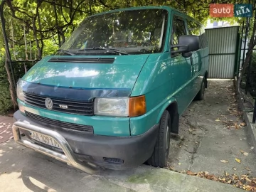 Авто Volkswagen Transporter 2000 № 7822561