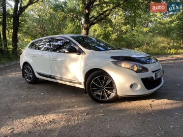 Авто Renault Megane 2011 № 7823045