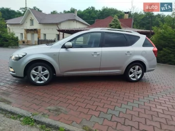 Авто KIA Ceed 2010 № 7823212