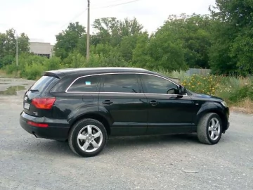 Авто Audi Q7 2007 № 7823316