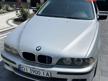 Авто BMW 5 Series 2001 № 7823455
