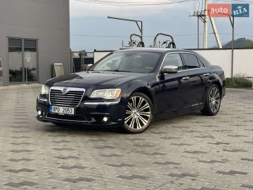 Авто Chrysler 300C 2012 № 7823483