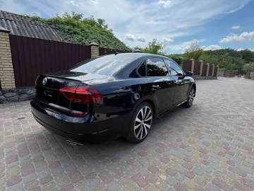 Авто Volkswagen Passat 2018 № 7823512