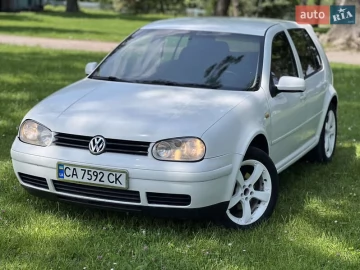Авто Volkswagen Golf 2000 № 7823640