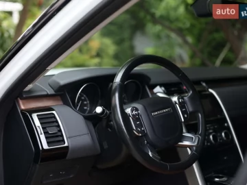 Авто Land Rover Discovery 2017 № 7823853