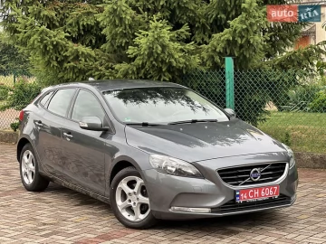 Авто Volvo V40 2013 № 7824010