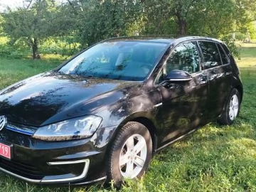 Авто Volkswagen E-Golf 2016 № 7824014