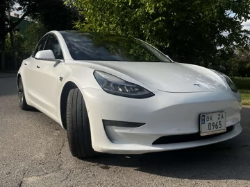 Авто Tesla Model 3 2019 № 7824066
