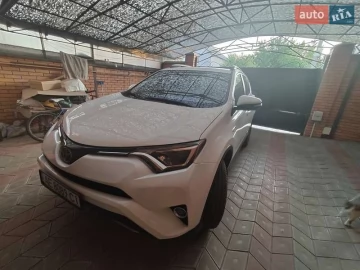 Авто Toyota Rav4 2018 № 7824102