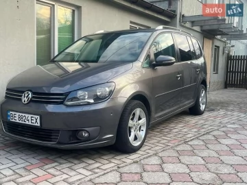 Авто Volkswagen Touran 2011 № 7824132
