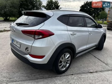 Авто Hyundai Tucson 2017 № 7824162