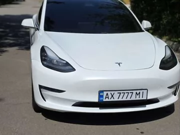 Авто Tesla Model 3 2018 № 7824330