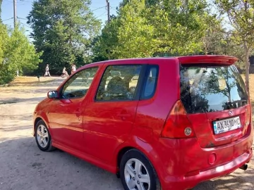 Авто Daihatsu Yrv 2000 № 7824353