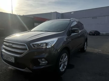 Авто Ford Kuga 2019 № 7824427
