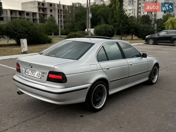 Авто BMW 5 Series 1999 № 7824574