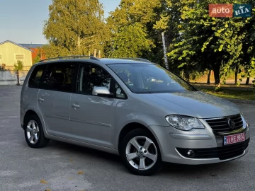 Авто Volkswagen Touran 2008 № 7824598