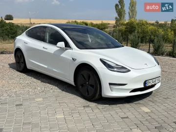 Авто Tesla Model 3 2019 № 7824645