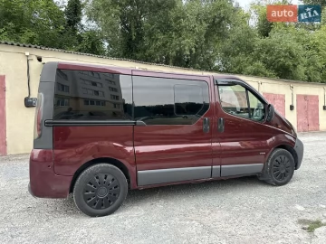 Авто Opel Vivaro 2004 № 7824701