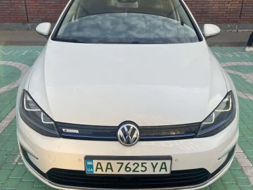 Авто Volkswagen E-Golf 2015 № 7824806