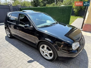 Авто Volkswagen Golf 2000 № 7824825
