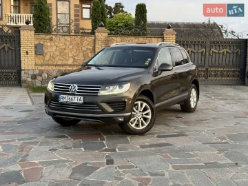 Авто Volkswagen Touareg 2014 № 7824864