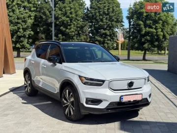 Авто Volvo Xc40 2021 № 7824983