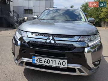 Авто Mitsubishi Outlander 2019 № 7825202