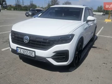 Авто Volkswagen Touareg 2018 № 7825745