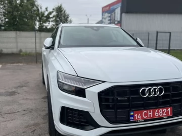 Авто Audi Q8 2023 № 7825750