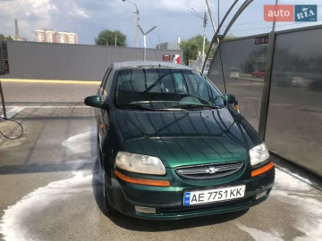 Авто Chevrolet Aveo 2005 № 7825767