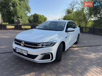 Авто Volkswagen E-Bora 2020 № 7826001