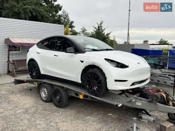 Авто Tesla Model Y 2022 № 7826017
