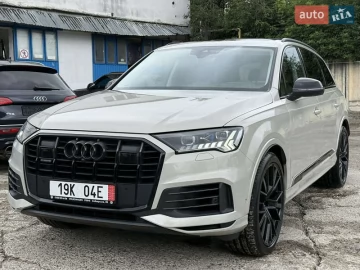 Авто Audi Q7 2021 № 7826067
