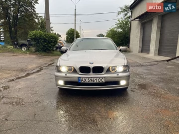 Авто BMW 5 Series 2002 № 7826152