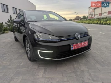 Авто Volkswagen E-Golf 2015 № 7826205