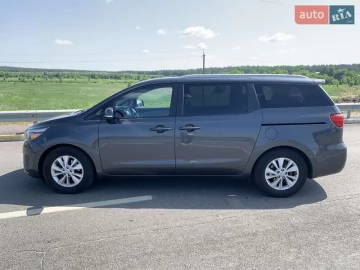 Авто KIA Sedona 2015 № 7826215