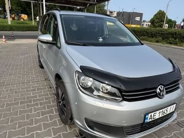 Авто Volkswagen Touran 2010 № 7826237