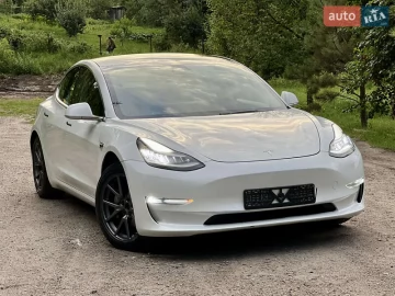 Авто Tesla Model 3 2021 № 7826336