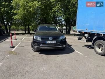 Авто Volkswagen Touareg 2014 № 7826369