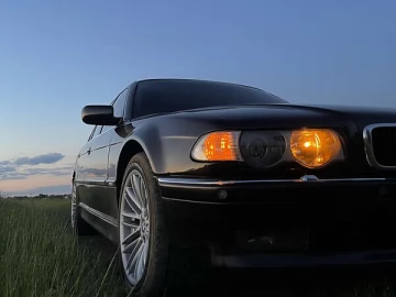 Авто BMW 7 Series 2000 № 7826622