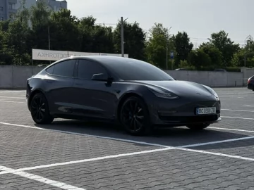Авто Tesla Model 3 2019 № 7826655