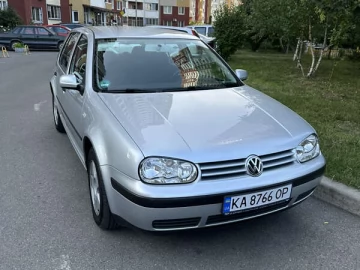 Авто Volkswagen Golf 2001 № 7826704