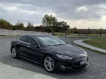 Авто Tesla Model S 2015 № 7826727