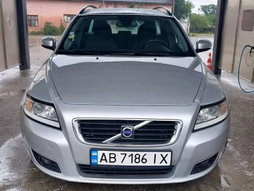 Авто Volvo V50 2009 № 7826792